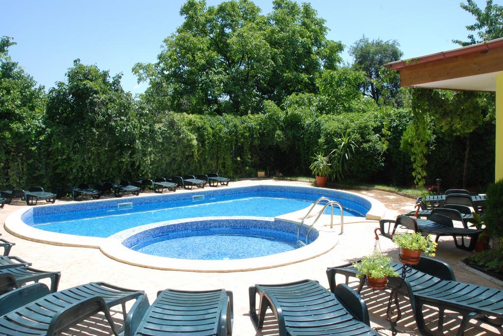 Green Hisar Hotel Family Хисаря Екстер'єр фото